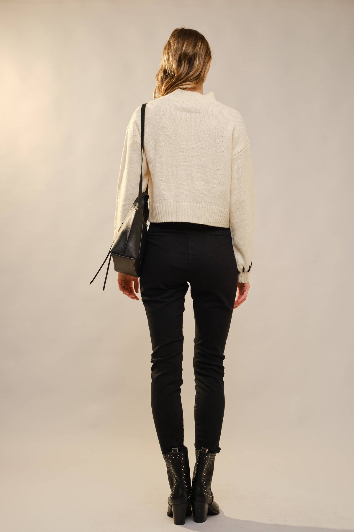 Cropped Horseshoe Knit Sweater